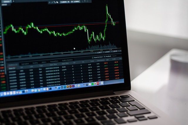bitcoin-korrigiert-auf-5800