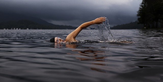 ripple-schwimmt-gegen-den-strom