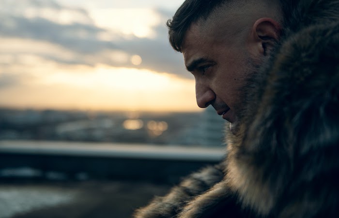 nft-startup-twelve-x-twelve-gibt-zusammenarbeit-mit-hip-hop-act-haftbefehl-bekannt