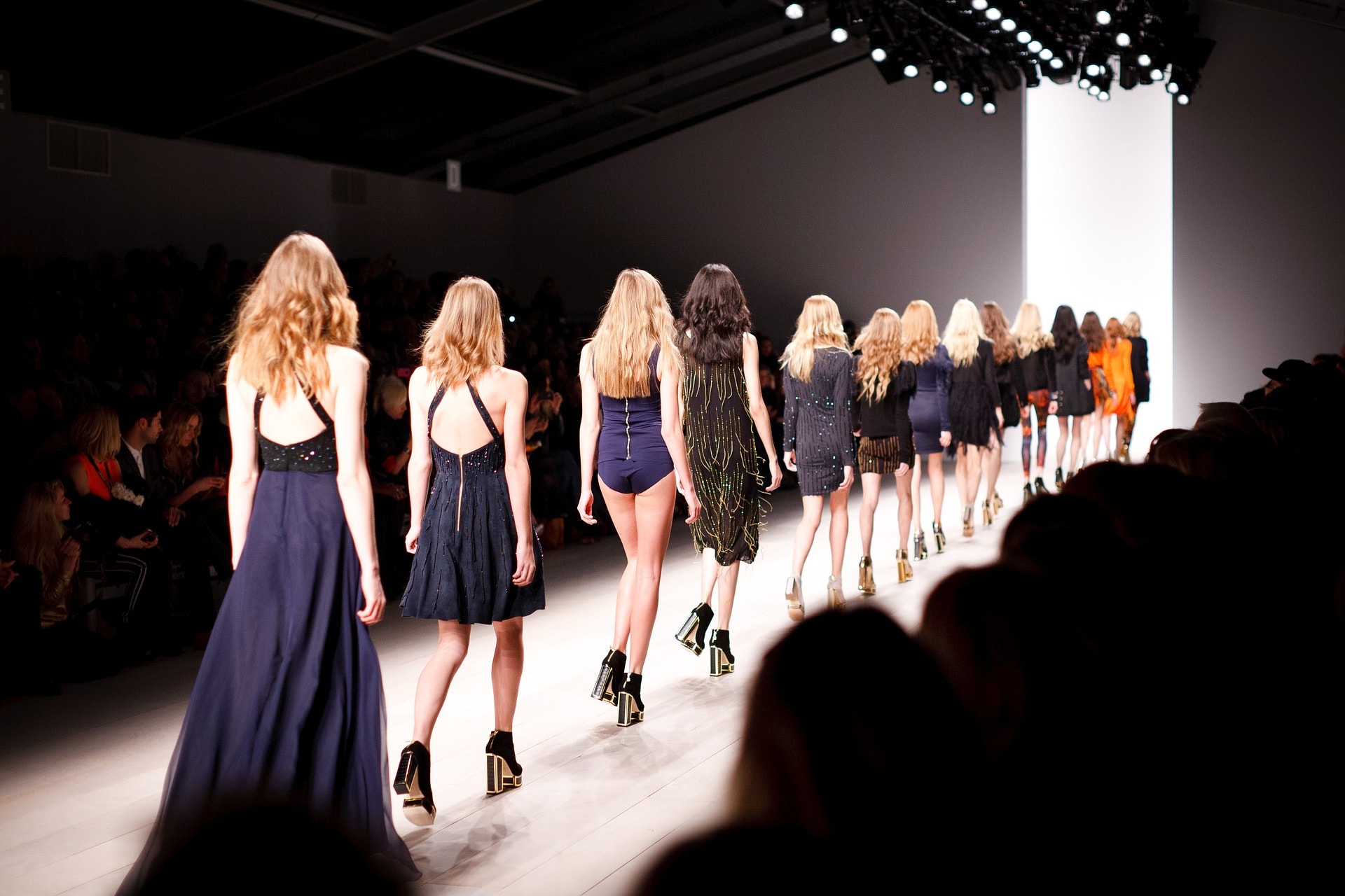 70-marken-bei-fashion-week-im-metaverse-dabei